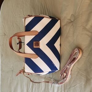 NWT Dooney & Bourke Olivia Satchel